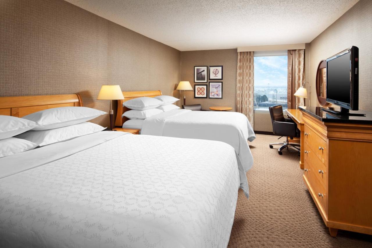 Sheraton Cleveland Airport Hotel Esterno foto